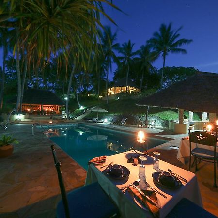 Kinasi Lodge Utende Exterior foto