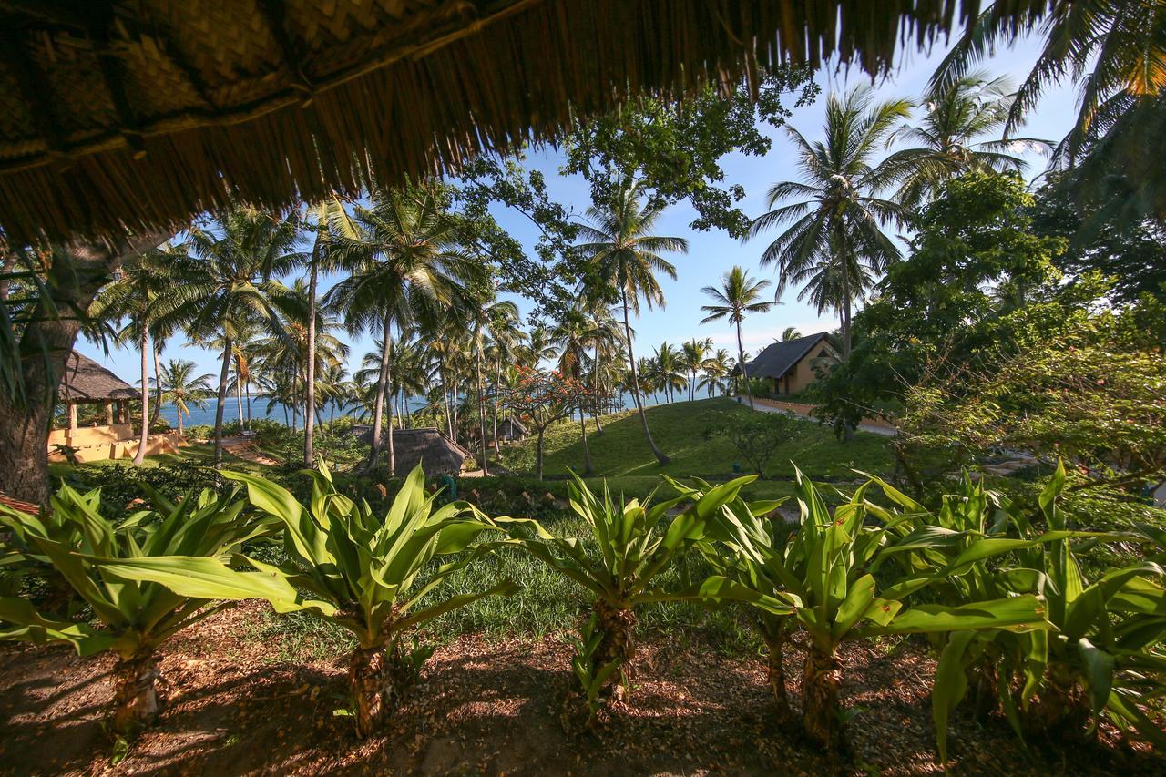 Kinasi Lodge Utende Exterior foto