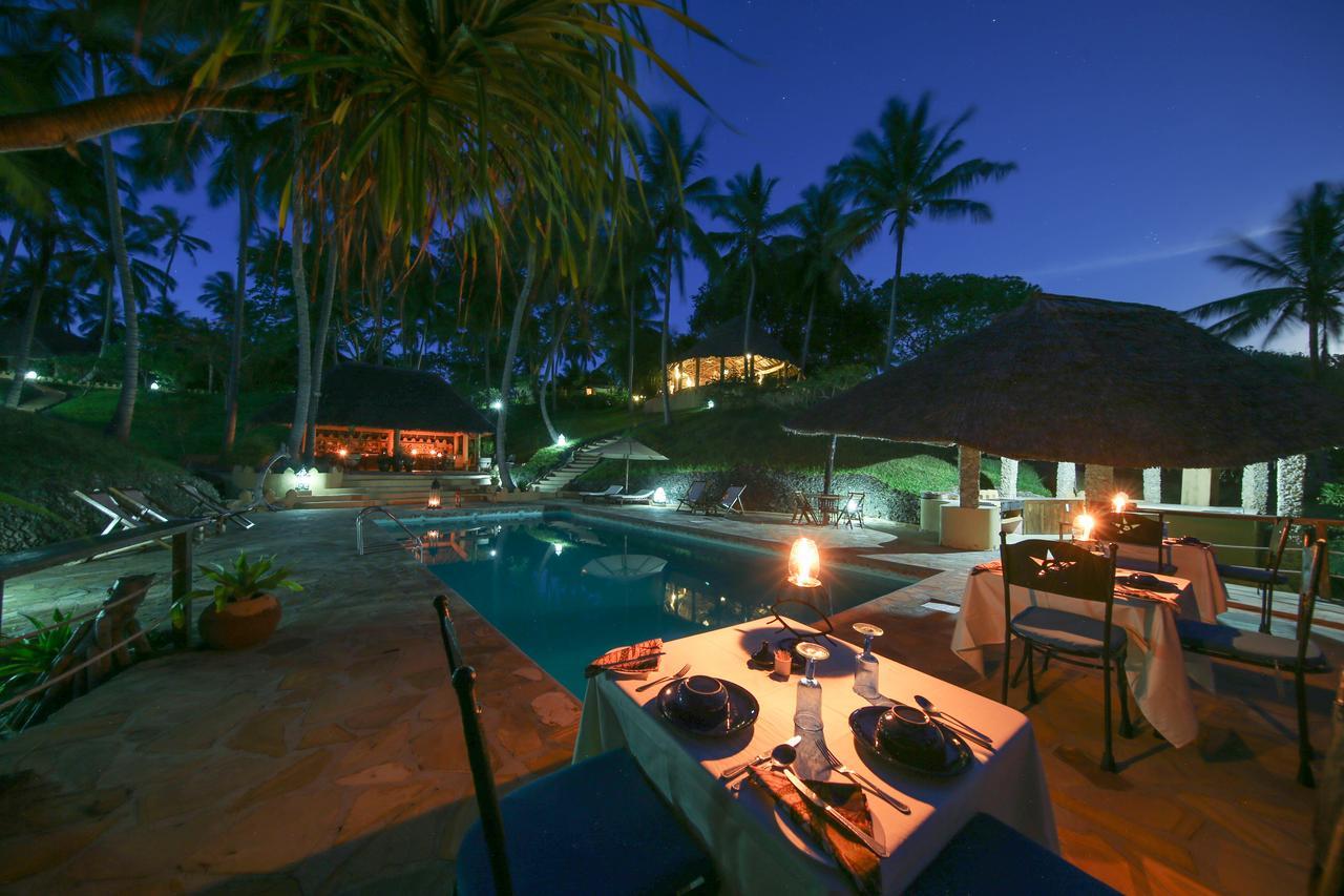 Kinasi Lodge Utende Exterior foto