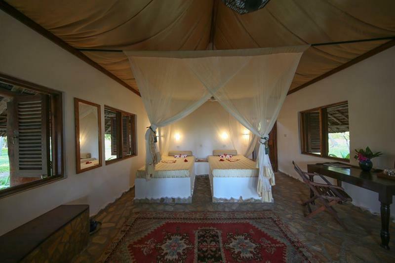Kinasi Lodge Utende Exterior foto